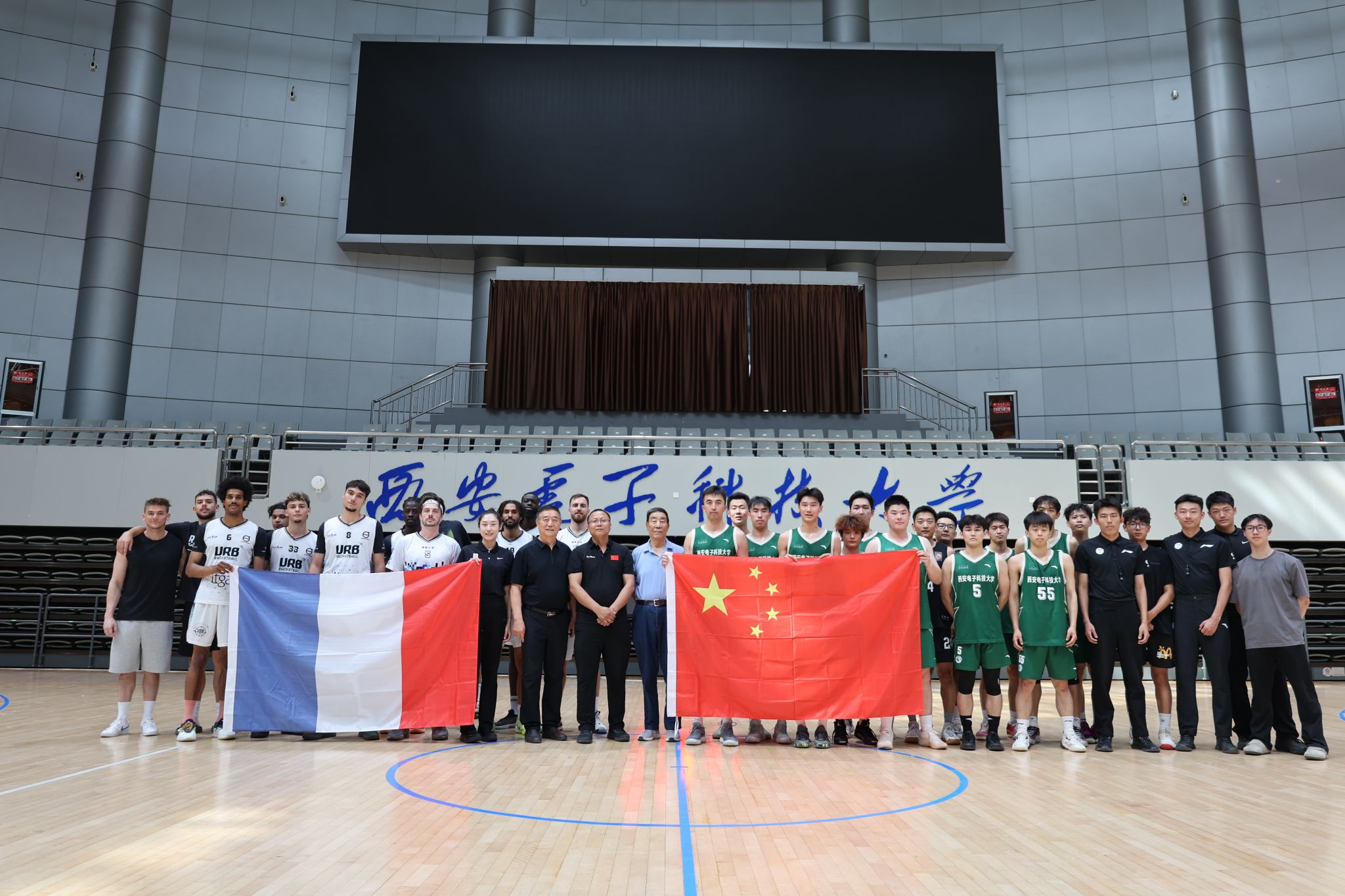 以小博大的 以小博大的